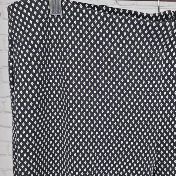Chico's Black Diamond Print Elastic Waist Stretch Pants Size 3R US 16 (37x30) - Picture 10 of 13